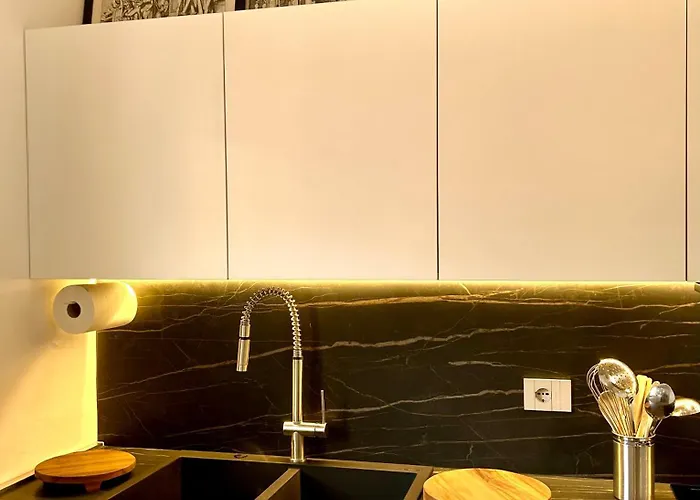 Retreat,ac,pool,ev Car Apartman Bellagio