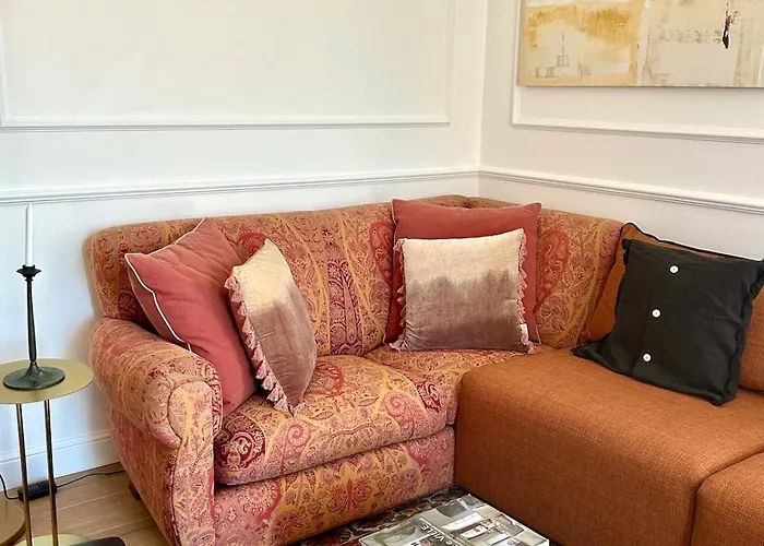 Retreat,ac,pool,ev Car Apartman