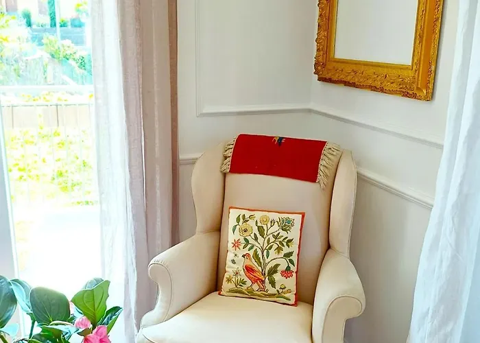 Retreat,ac,pool,ev Car Apartman *